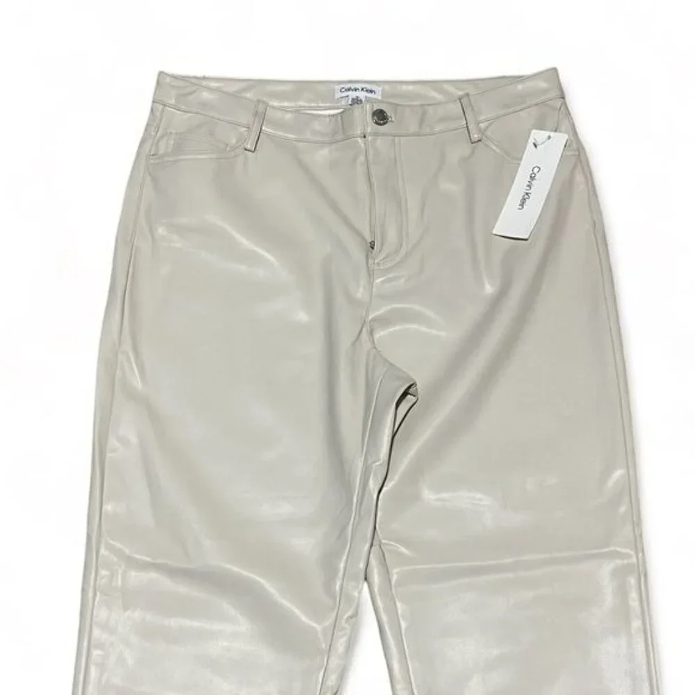 Calvin Klein Pant Women’s 10 Beige Faux Leather Straight Leg New - Picture 3 of 7